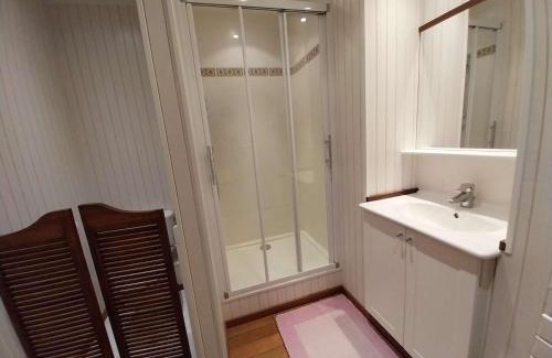 Etel Villa | Villa calme, terrasses, animaux acceptés, parking, WiFi - FR-1-479-202