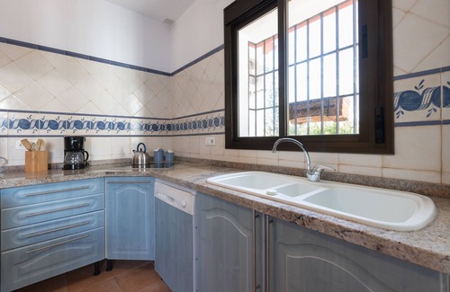 Alora Villa | Villa "Caminito del Rey" with Mountain Views, Pool, Garden, Air Conditioning and Wi-Fi