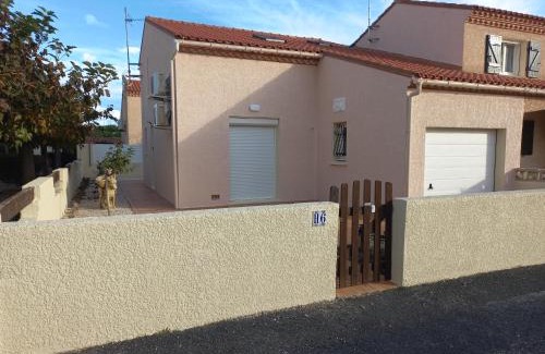 Le Barcares House | Villa Cara, 6 personnes, proche plage et commerces, secteur calme, Classé 3 étoiles