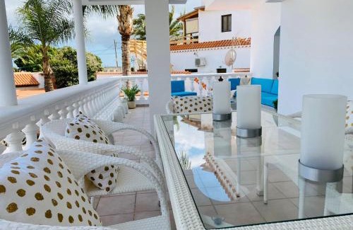 San Bartolome de Tirajana Villa | Villa Carolina with private pool