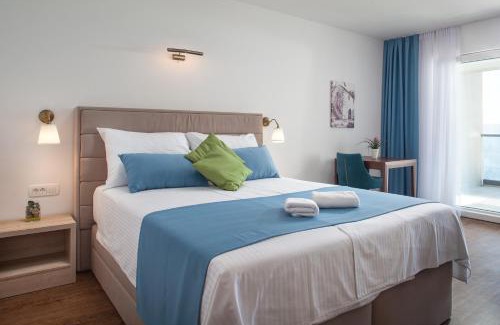 Podgora Hotel | Villa Cascada