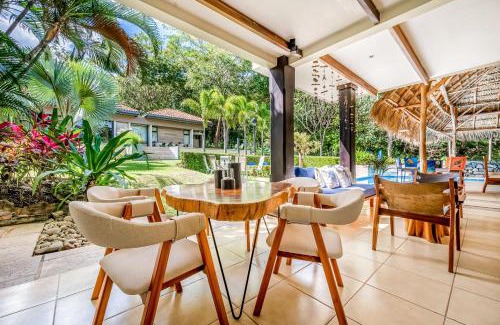 Coco House | Villa Casiopea