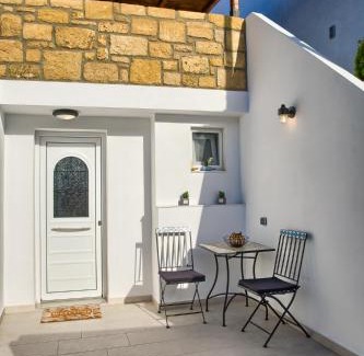 Malonas House | Villa Chris - Malona