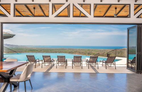 Rio Seco Villa | Villa cielo y mar azul