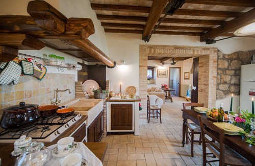 Bagnoregio Villa | Villa Civita - Holiday Rental with swimming pool in Civita di Bagnoregio