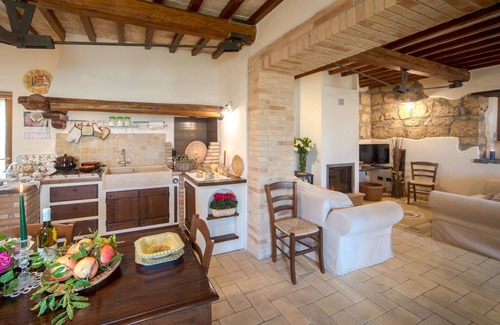 Bagnoregio Villa | Villa Civita - Holiday Rental with swimming pool in Civita di Bagnoregio