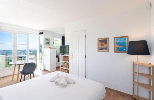 Colomars House | Villa Colomars sea view-swimming pool, terrace&BBQ