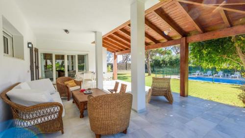 Cabo Roche House | Villa con Encanto Conil de la Frontera by Ruralidays