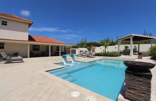 Boroncana Apartment | Villa con Torre by Bocobay Your Private Oasis
