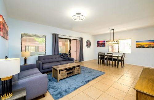 North Scottsdale Apartment | Villa Cortina condo