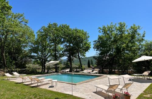 Sassetta Apartment | Villa Cresci relax in campagna toscana con piscina e animali ammessi, vicino alla strada del vino di Bolgheri