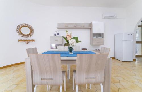 Specchiarica Villa | Villa Cristina a 50 mt dalla spiaggia Specchiarica di San Pietro in Bevagna