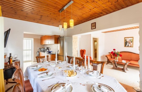 Ayia Marina Chrysochous Villa | Villa Constantinos - Three Bedroom Villa, Sleeps 7