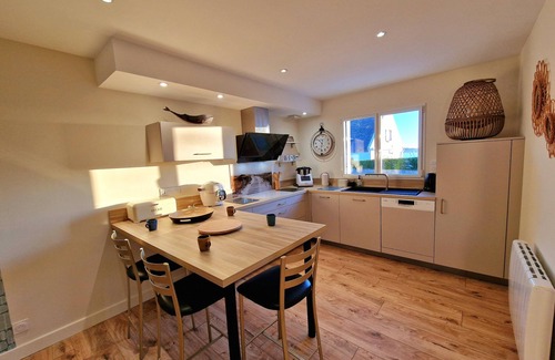 Sibiril House | Villa de la Baie, 8 people, sea view, Jacuzzi, beach at 100 meters