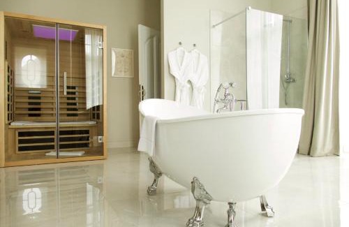 Spa Bed & Breakfast | Villa de Noailles