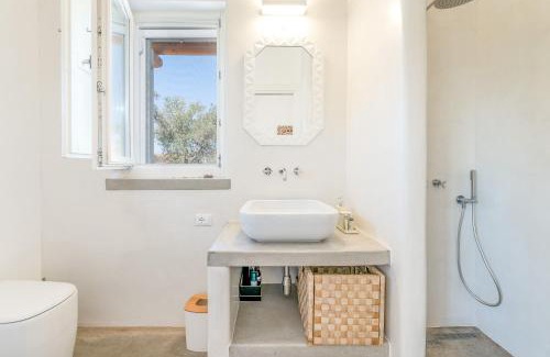 Carovigno Villa | Villa Del Capitolo Con Trullo By Raro Villas