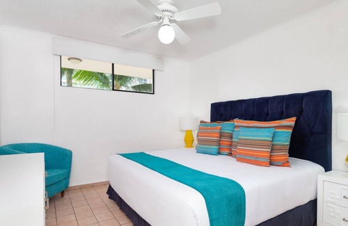 Puerto Vallarta Resort | Villa del Palmar Resort and Spa on the beach at Banderas Bay. Close to downtown.