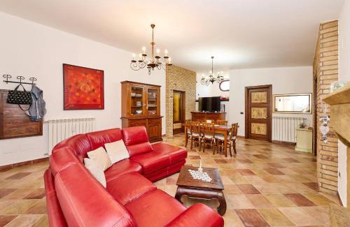 Taviano Villa | Villa del sole by Vivimy