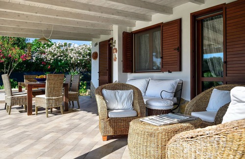 Costa Rei Villa | Villa 'Delle Agave' with Sea View, Wi-Fi and Air Conditioning