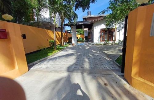 Anuradhapura Hotel | Villa DeLorenta