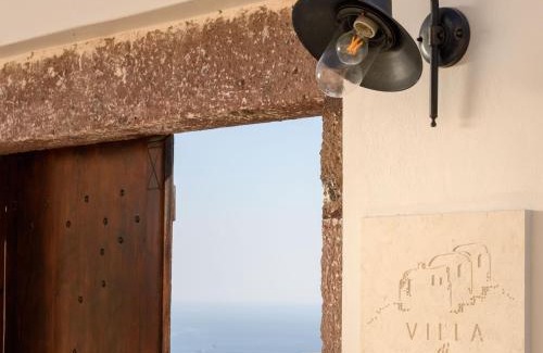 Akrotiri House | VILLA DI CAPO - Santorini Old Winery Luxury Villas