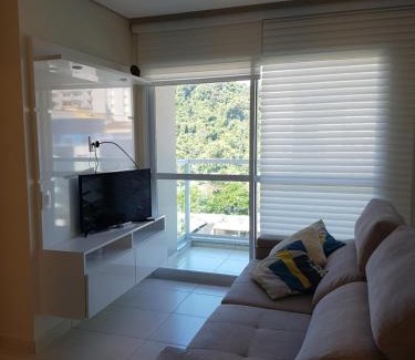 Vila Julia Apartment | Villa Di Fiori - apartamento praia Enseada - Guaruja
