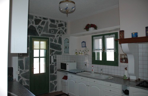 Fournoi Villa | Villa Diamandi , a relaxing place within Olive Trees .