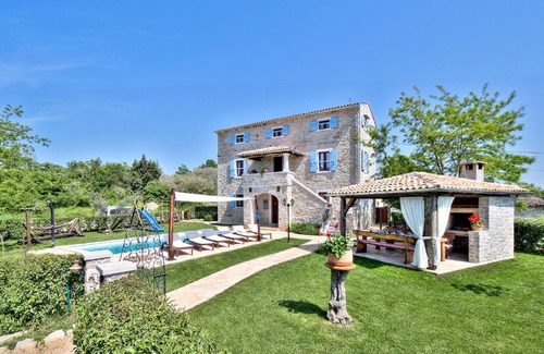 Valica Villa | Villa Dora