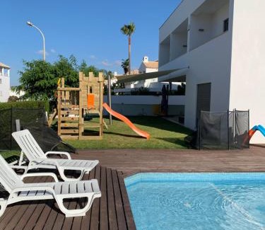 Gale Villa | Villa dos Salgados - Beachfront, 6 Golf Courses, 6BDR