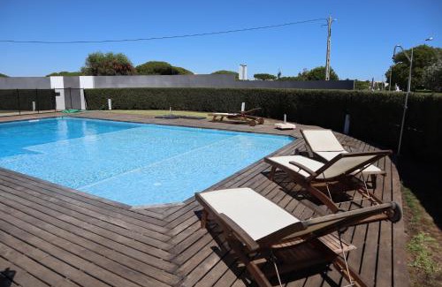 Gale Villa | Villa dos Salgados - Beachfront, 6 Golf Courses, 6BDR