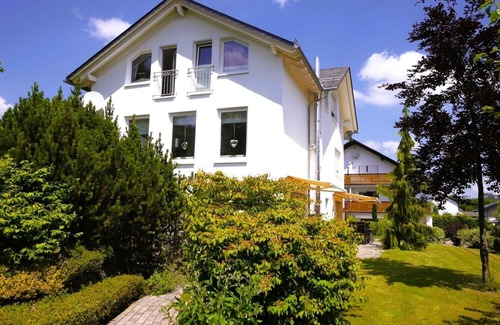 Stryck Apartment | Villa Edelweiss de luxe STUDIO incl. Wellness/Spa and MeineCard+
