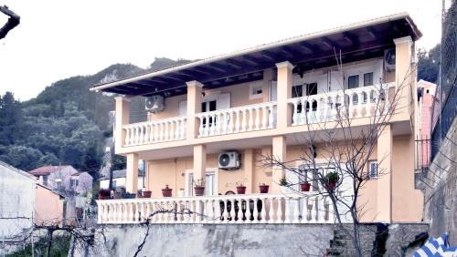 Kato Pavliana House | Villa Eftichia