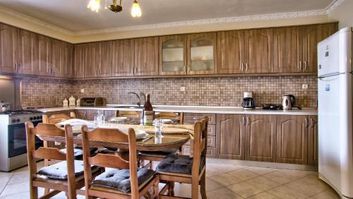 Kato Pavliana House | Villa Eftichia