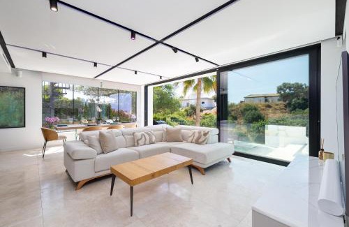 El Faro House | Villa El Faro by AORA STAY