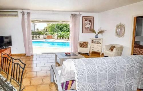 Aleria Villa | Villa ensoleillée & Piscine privée à Aléria