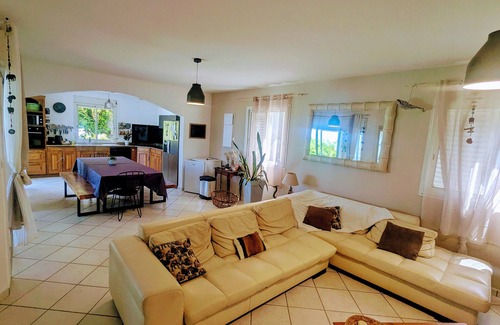Saint-Joseph Villa | Villa Entre Terre et Mer with infinity pool and kitchen