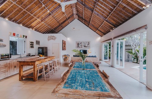 Mushroom Bay Villa | Villa Escape Sandy Bay