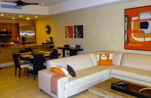 Herreras Apartment | Villa Esmeralda - Two Bedroom Apartment, Sleeps 4