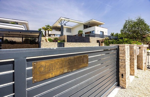 Milohnici Villa | Villa Eternity