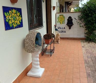 Laura House | Villa Flora