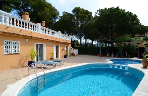 Torroella de Montgri Villa | VILLA FLOROSA