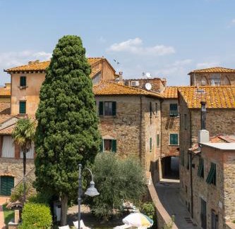 Pergine Valdarno Villa | Villa Fracassini