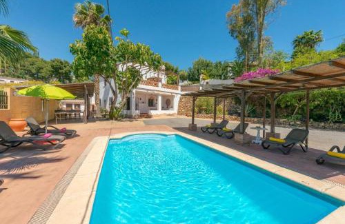 Rio Velez Villa | Villa Franmarco by Villa Plus