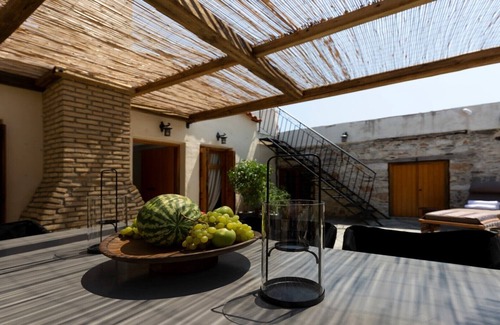 Agios Konstantinos Villa | Villa from the old olive oil factory