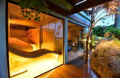Praia do Rosa House | Villa Gardena Suites