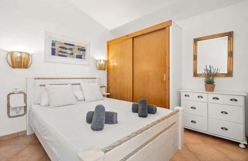 Cala'n Bosch Villa | Villa Gloria
