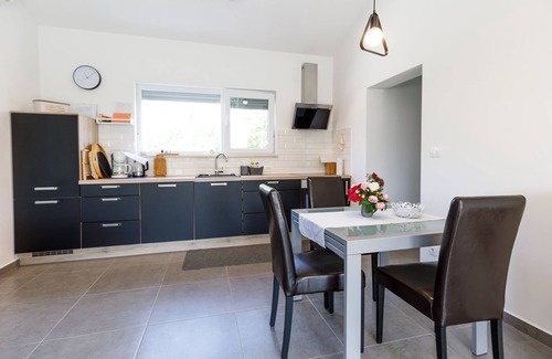 Nova Vas House | Villa Gloria