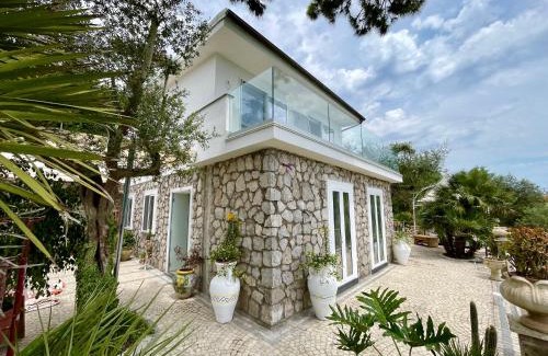 Sant'Agata sui Due Golfi Apartment | Villa Grusone