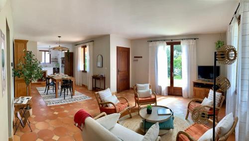 Beausoleil House | Villa Helene