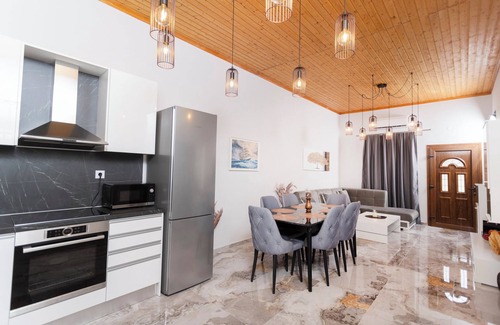 Pefkochori House | Villa Helga Exotic
